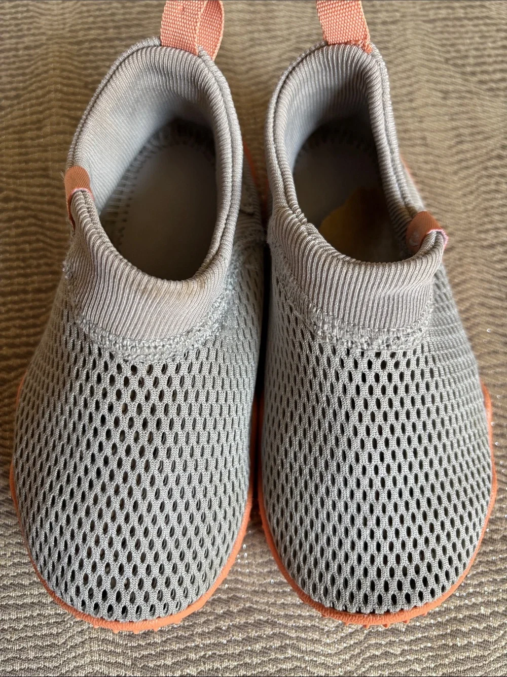 Nike Little Kids Aquasock 360 Slip-On water shoes in Gray and Coral 7c